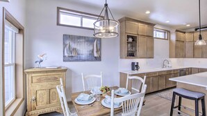 Nhà (3 Bedrooms) | Nội thất