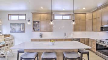 Nhà (3 Bedrooms) | Nội thất