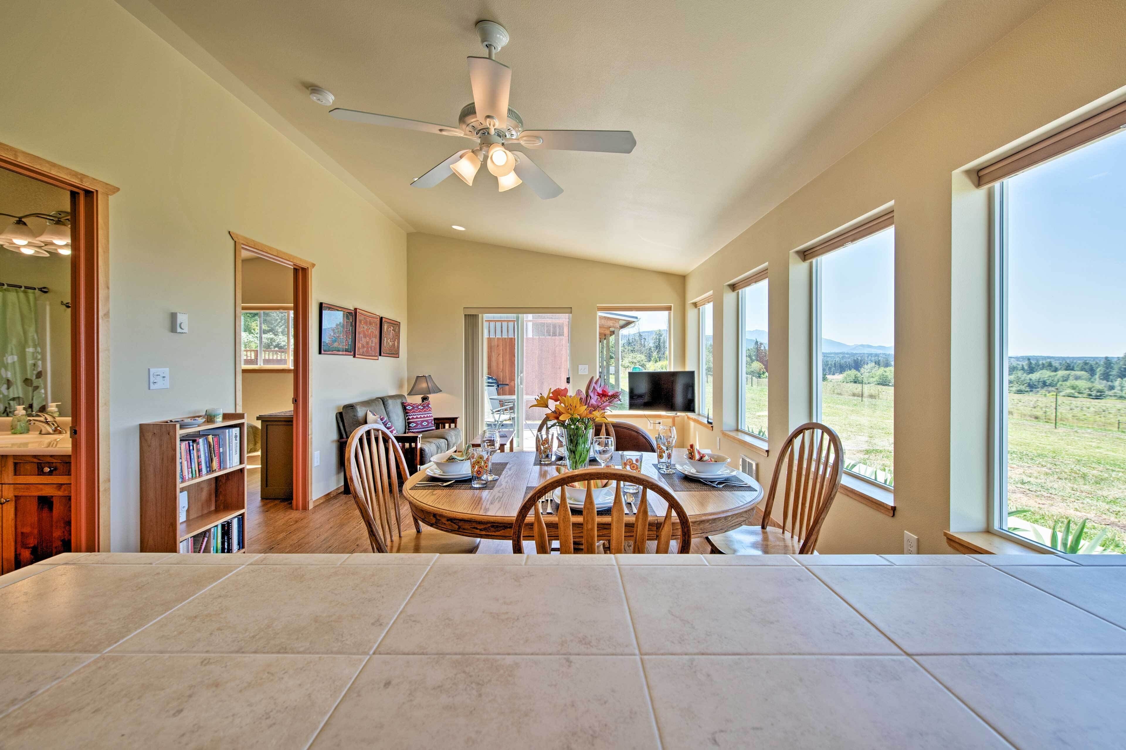 Cottage (2 Bedrooms) | Interior