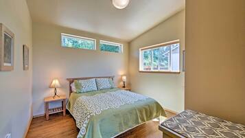 Cottage (2 Bedrooms) | Interior