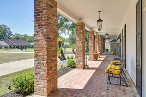 Interior - Stunning Baton Rouge Home w/ Pool: Near Lsu! (Baton Rouge)