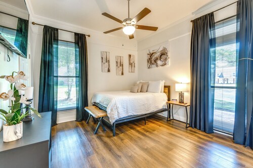 Stunning Baton Rouge Home w/ Pool: Near Lsu!