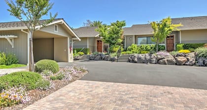 Peaceful Getaway on Silverado Golf Course w/ Patio