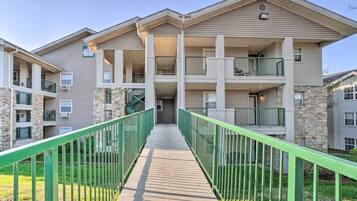 Apartment (2 Bedrooms) | Bahagian dalam