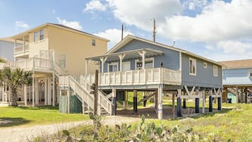 House (2 Bedrooms) | Front of property