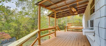 Table Rock Lake Cabin w/ Deck & Bar!