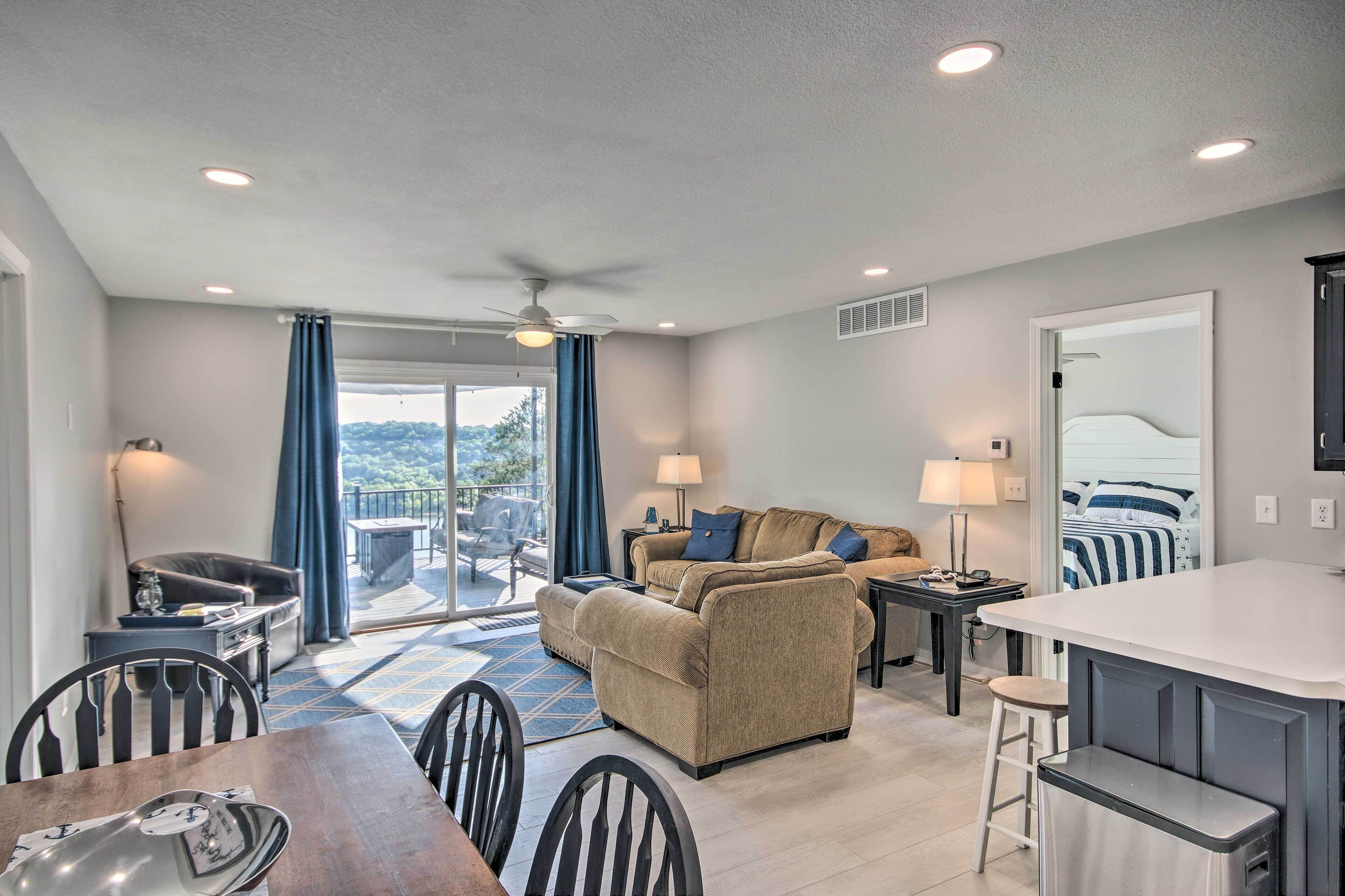 Table Rock Lake Hideaway w/ Deck: Bring Your Boat!