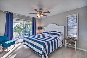 House (4 Bedrooms) | Interior - Table Rock Lake Hideaway w/ Deck: Bring Your Boat! (Golden)