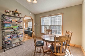 House (5 Bedrooms) | Interior - 'the Toasted Marshmallow' Mt Jackson Retreat! (Basye)