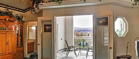 Apartment (0 Bedroom) | Interior