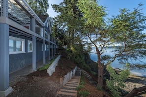 House (3 Bedrooms) | Interior - 'the Nest' Gorgeous Waterfront La Conner Getaway! (La Conner)