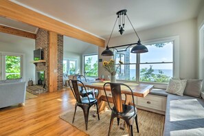 Casa (3 Bedrooms) | Restauración