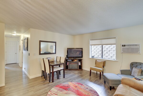 Apartment (3 Bedrooms) | Interior - Walkable Lead Condo: 5 Mi to Terry Peak Ski Area! (Lead)