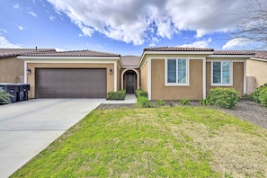 House (3 Bedrooms) | Interior - Visalia Home w/ Yard: 4 Mi to Downtown! (Visalia)