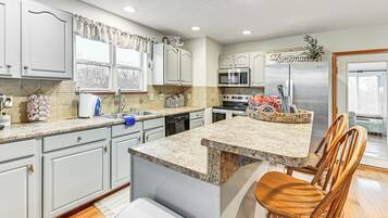 Rumah (4 Bedrooms) | Interior