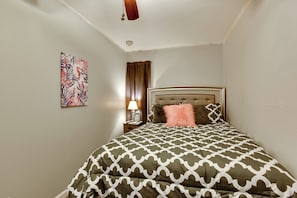 Apartment (1 Bedroom) | Interior
