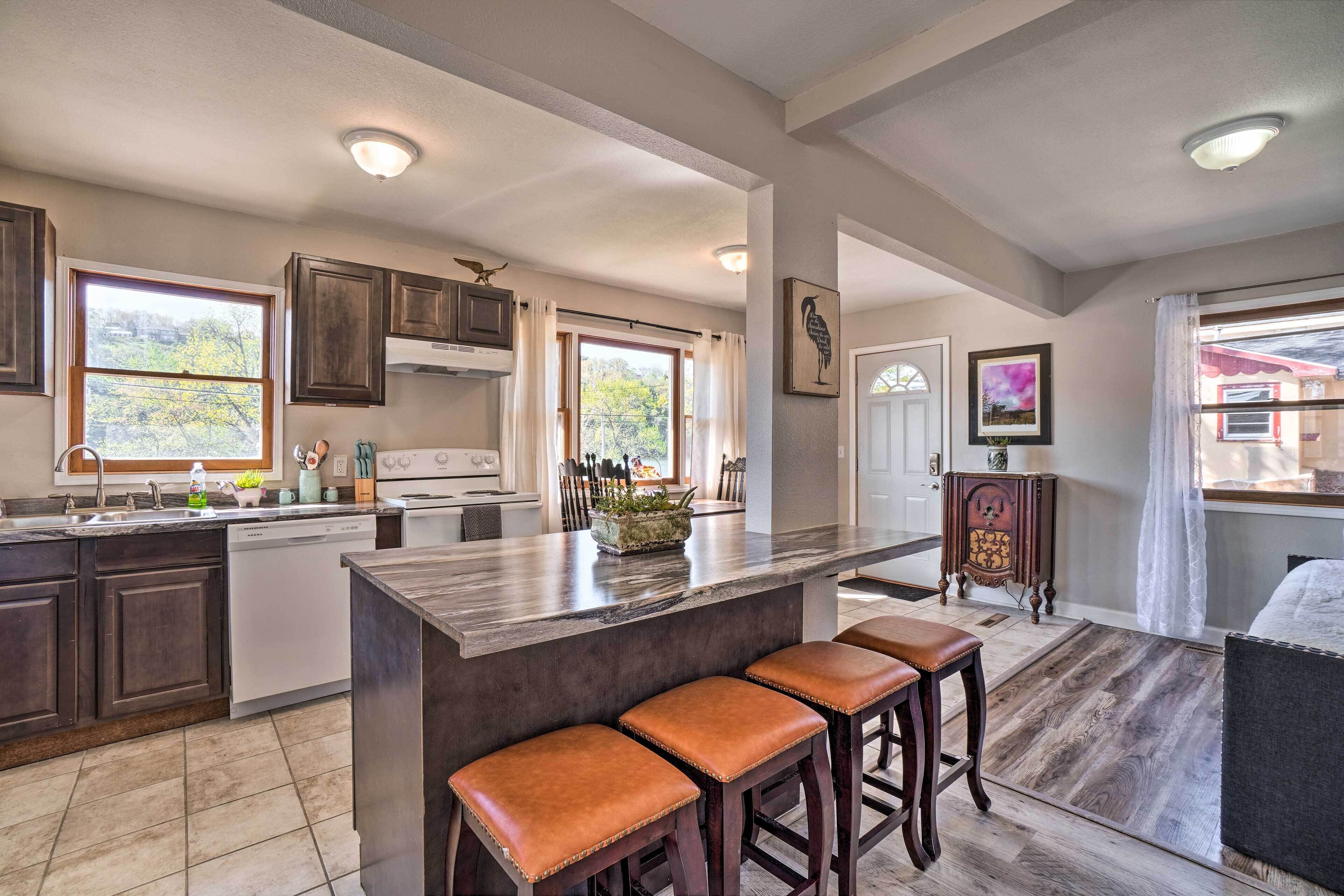 House (2 Bedrooms) | Private kitchen