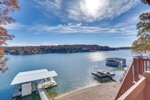 Interior - Lake of the Ozarks Vacation Rental: Boat Dock/slip (Lake Ozark)