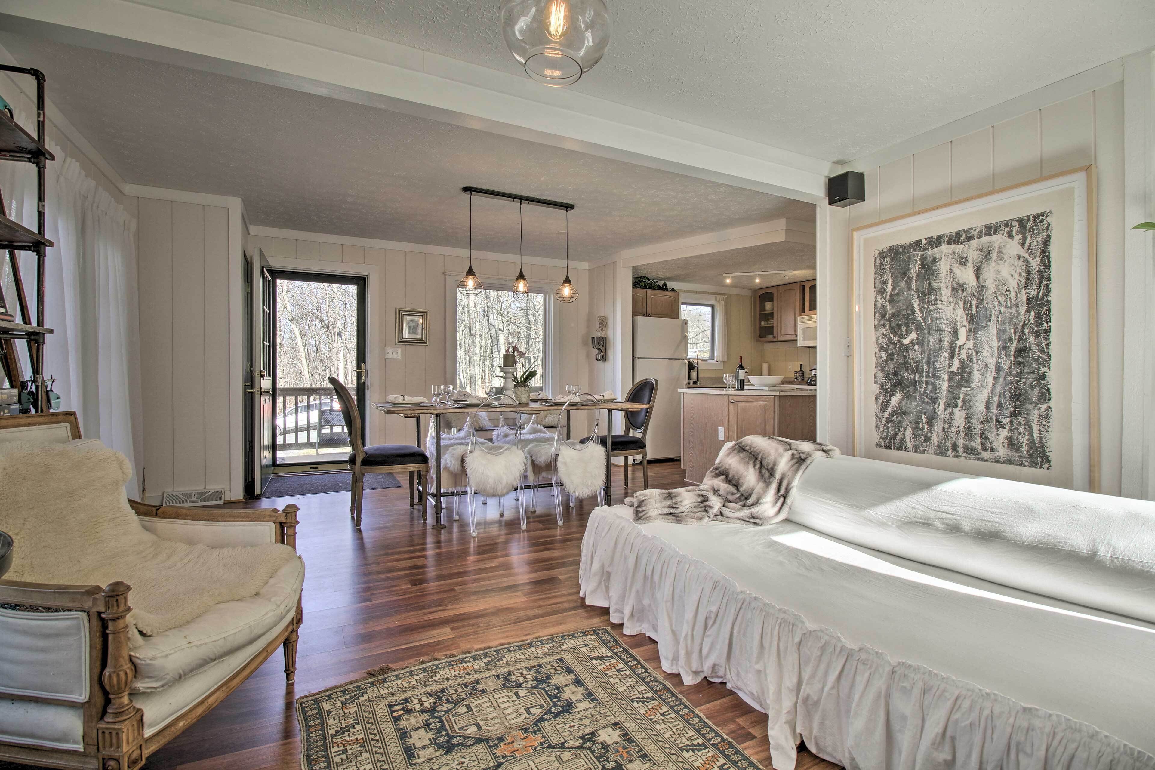 Wintergreen Resort Retreat w/ Hot Tub!