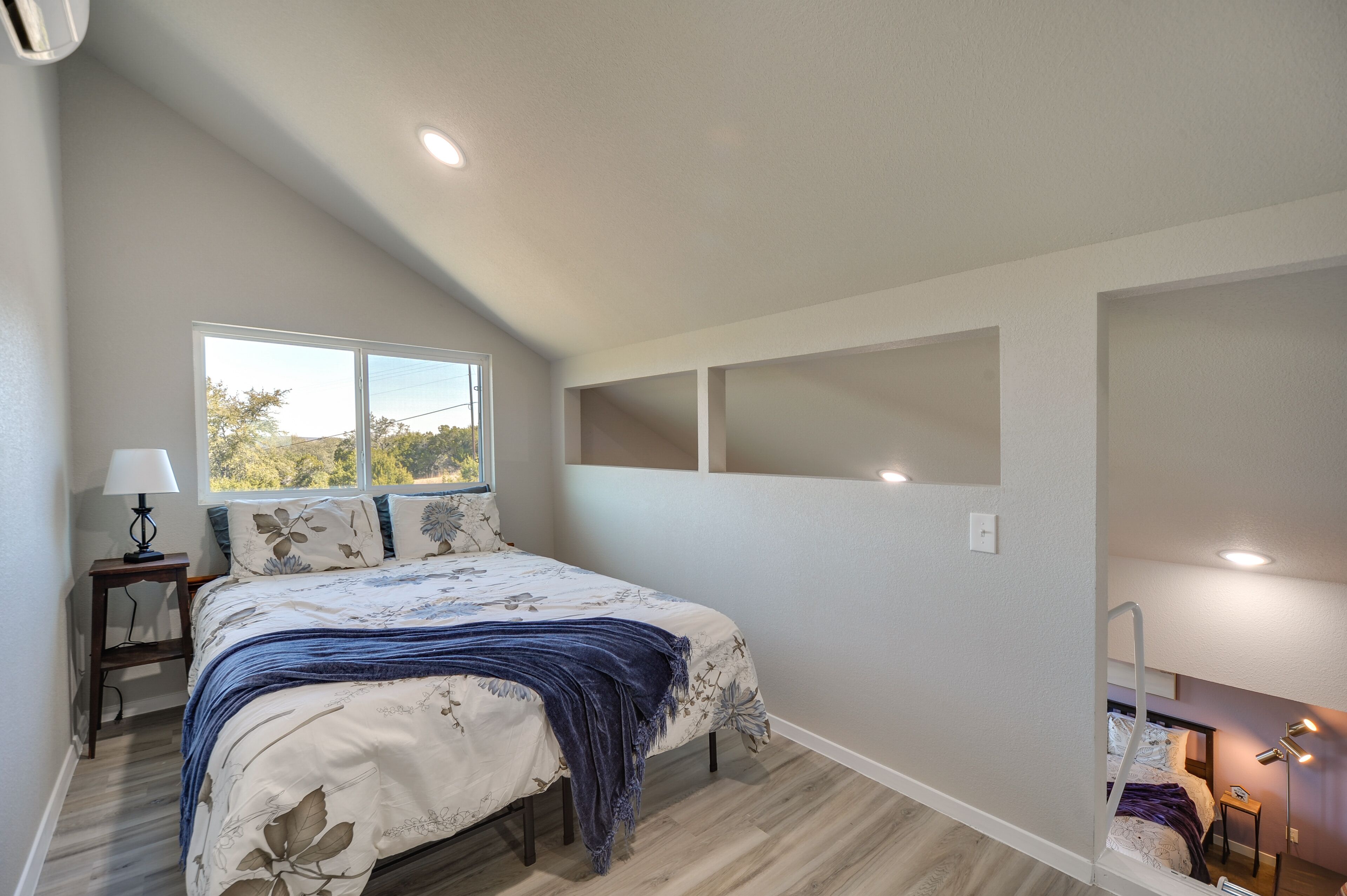 Stunning Texas Studio < 1 Mi to Canyon Lake!