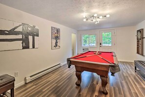 Interior - 12 Mi to Camelback Ski Resort: Home w/ Decks! (Tobyhanna)