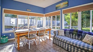 Cottage (2 Bedrooms) | Interior - Wells Cottage w/ Resort Amenities - 1 Mi to Beach! (Wells)