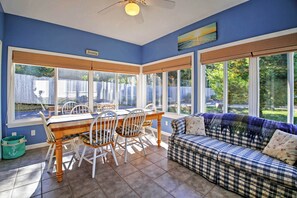 Cottage (2 Bedrooms) | Interior