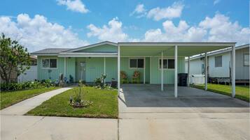 House (3 Bedrooms) | Property amenity