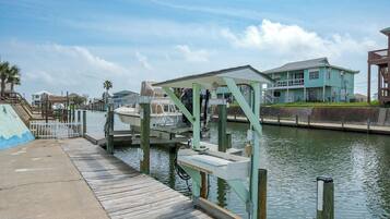 House (3 Bedrooms) | Property amenity