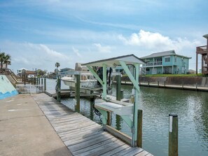 House (3 Bedrooms) | Property amenity