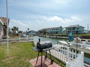 House (3 Bedrooms) | Property amenity