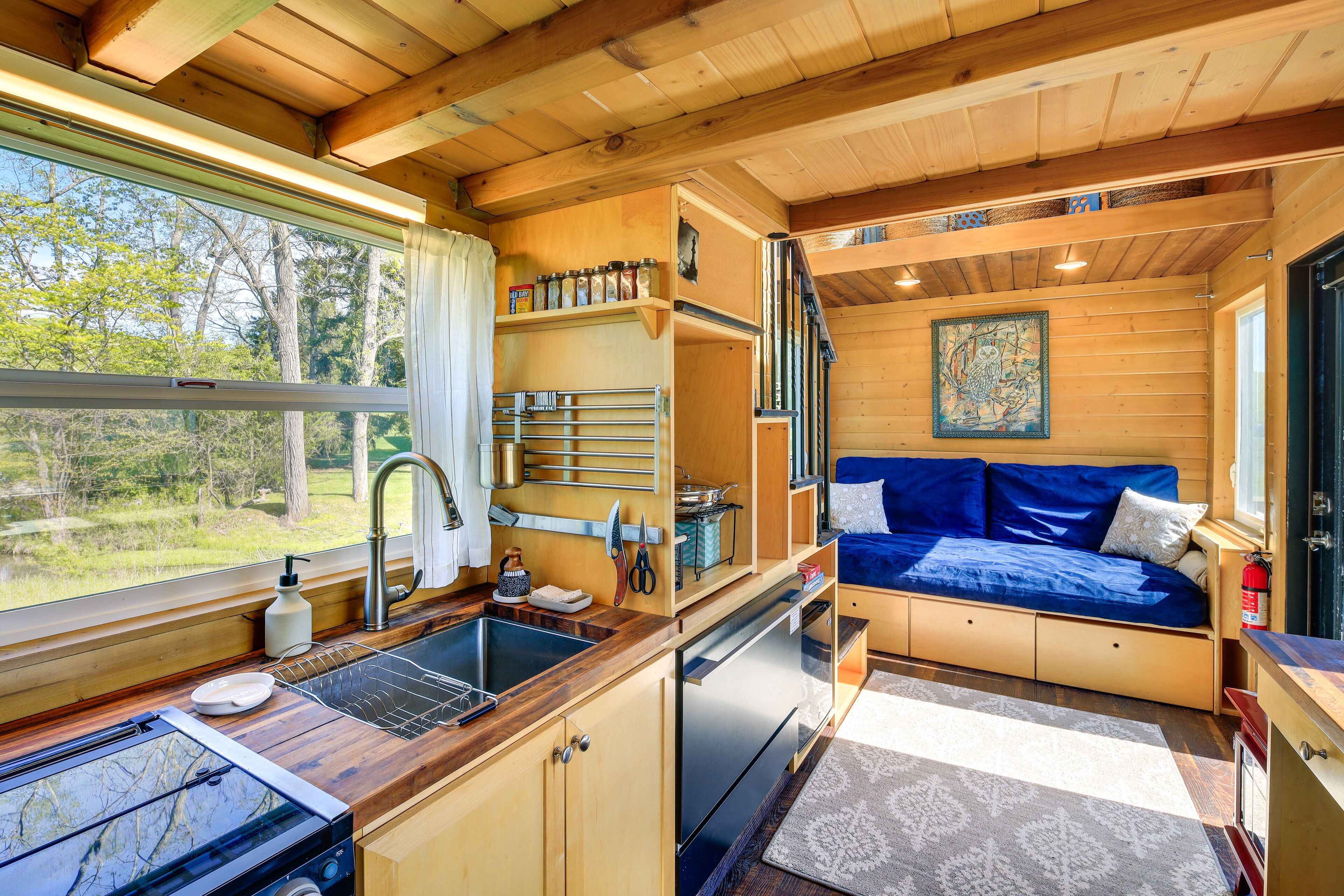 Abingdon Vacation Rental Tiny Home on 10-acre Farm