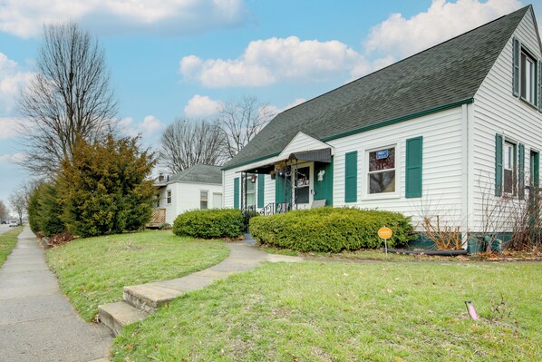 House (1 Bedroom) | Front of property