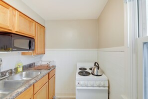 House (1 Bedroom) | Interior