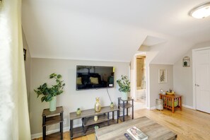 House (1 Bedroom) | Interior