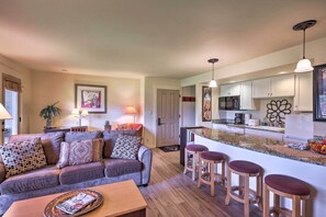 Apartment (1 Bedroom) | Interior