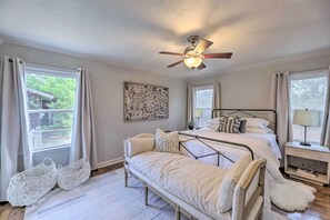 3 bedrooms, iron/ironing board, bed sheets