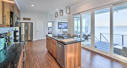Beautiful Waterfront Getaway w/ Dock!
