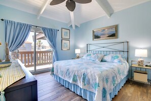 Interior - Beachfront, Pet-friendly South Padre Island Condo (South Padre Island)