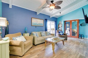 Apartment (1 Bedroom) | Interior - Beachfront, Pet-friendly South Padre Island Condo (South Padre Island)