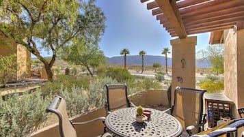 Apartemen (2 Bedrooms) | Bagian depan properti