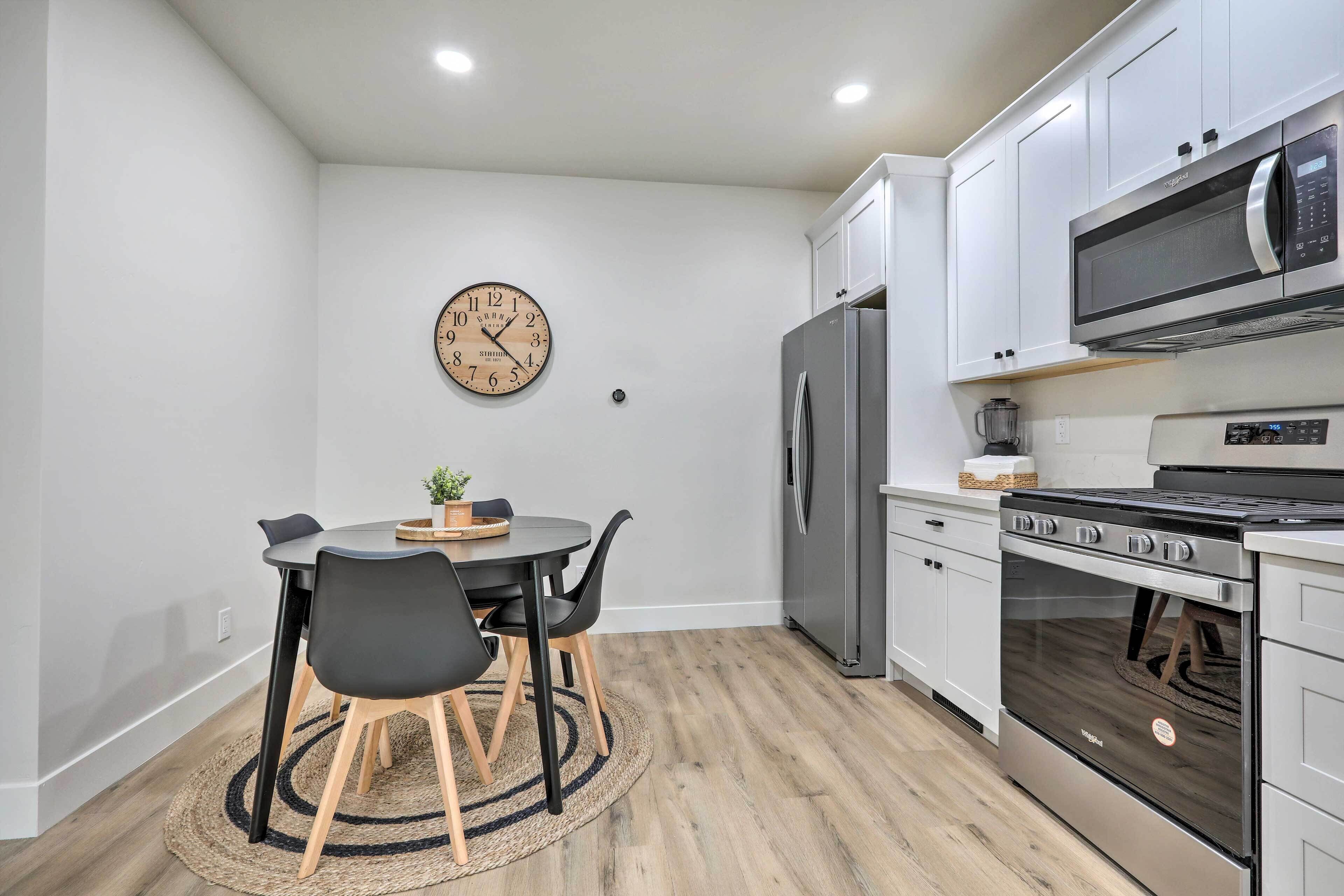 House (2 Bedrooms) | Interior