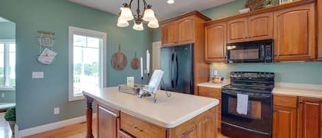 House (4 Bedrooms) | Interior