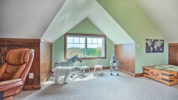 House (4 Bedrooms) | Interior