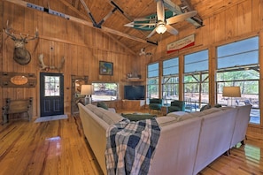 House (2 Bedrooms) | Interior - Waterfront Deck: Home on Ouachita River! (Arkadelphia)
