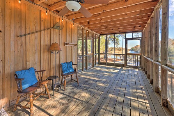 House (2 Bedrooms) | Interior - Waterfront Deck: Home on Ouachita River! (Arkadelphia)