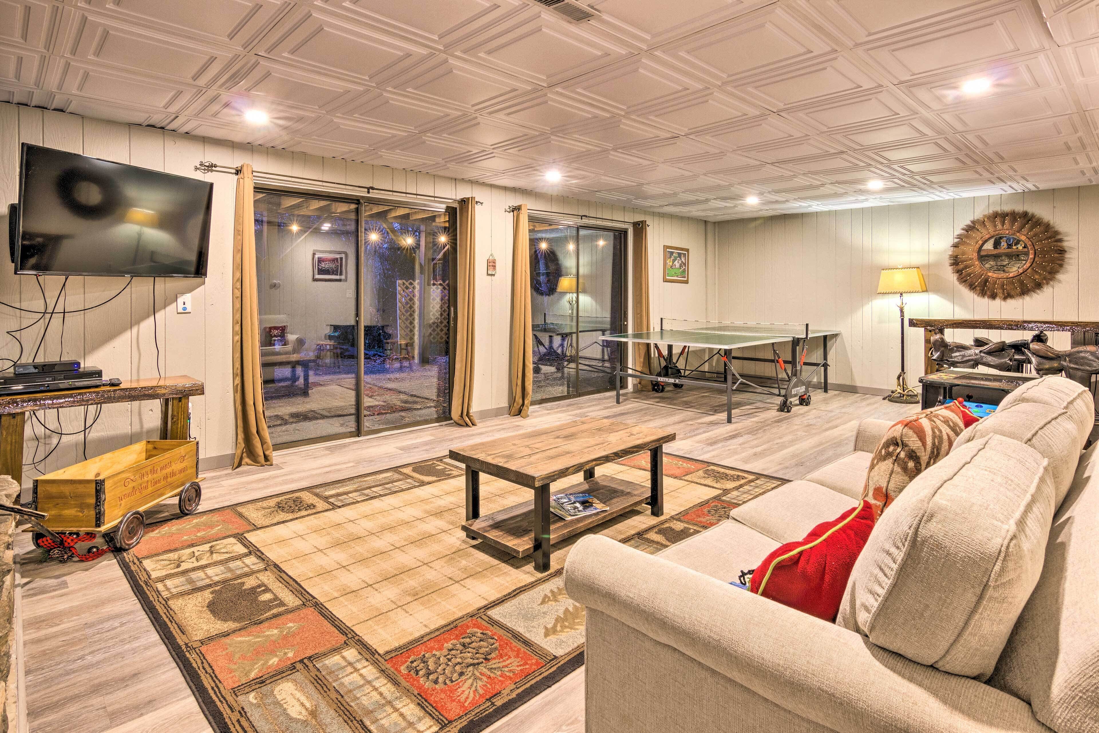 Black Mountain 'saddle Lodge' - 17 Mi to Asheville