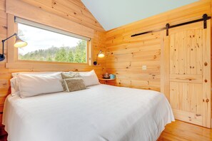 House (0 Bedroom) | Interior - Sawyers Cabin w/ Hot Tub in Blue Ridge Mtns! (Fletcher)