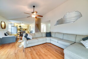 House (5 Bedrooms) | Interior - Cadiz Abode w/ Decks, Fire Pit, & Lake Access (Cadiz)