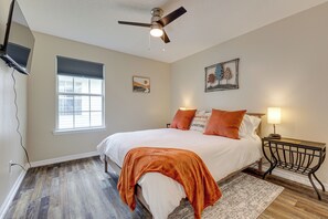 House (3 Bedrooms) | Interior - Charming Biloxi Vacation Rental Near Beach! (Biloxi)
